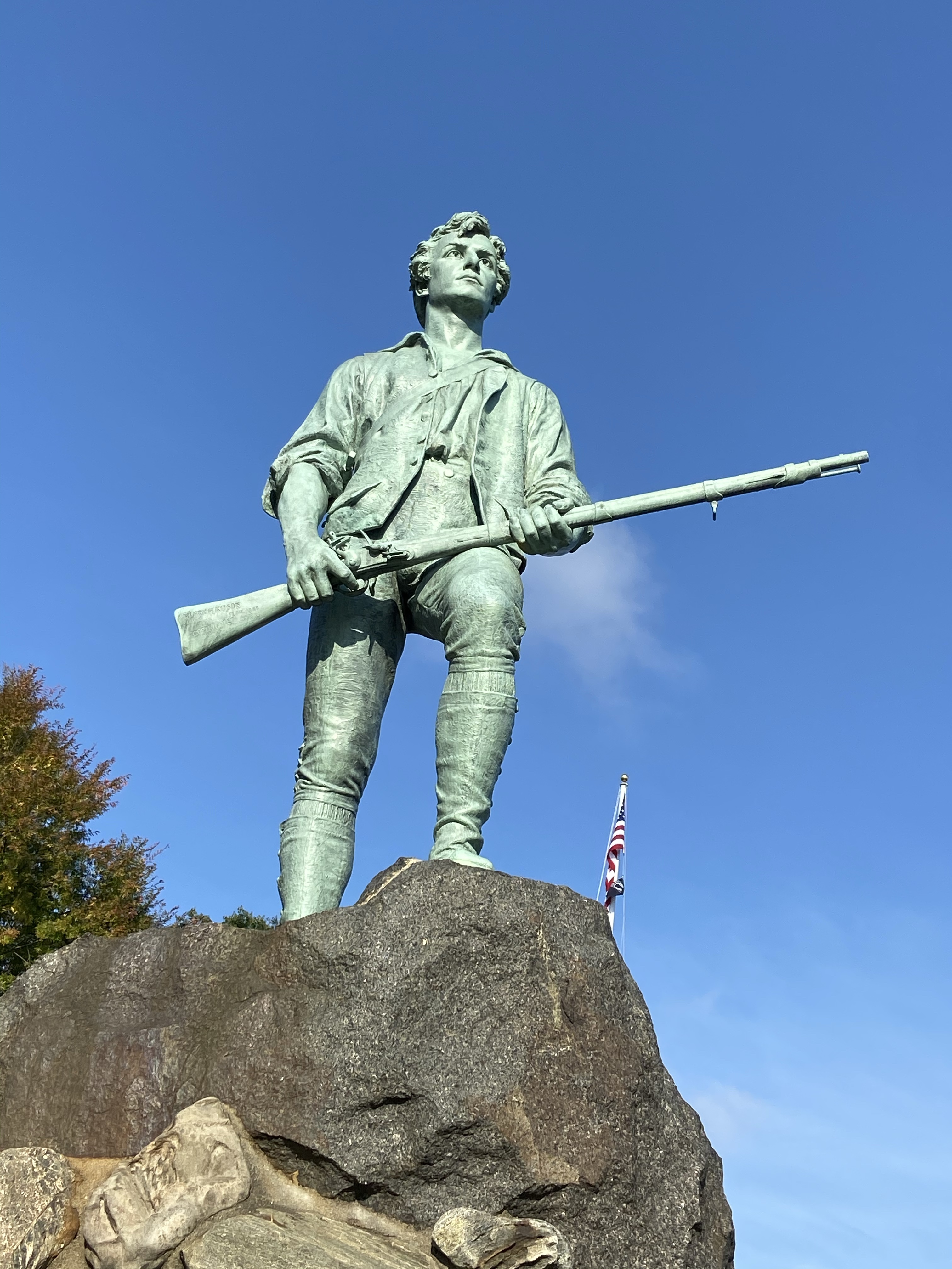 Lexington Minuteman Statue – Walkies Through History